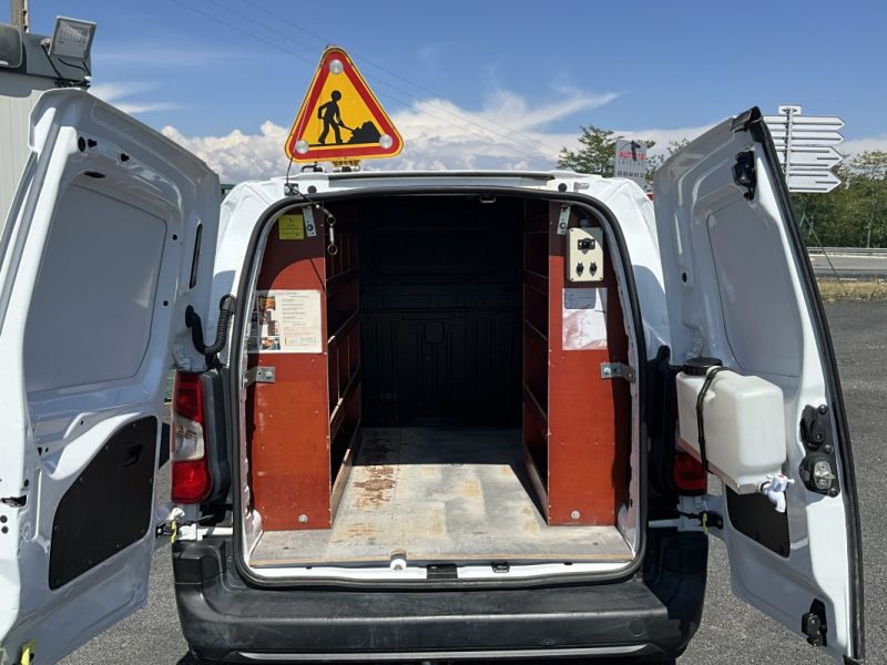 TVA RÉCUPÉRABLE, DISTRIBUTION NEUVE* CITROEN BERLINGO M 1000 1.6 BLUE HDI 100 CV WORKER 2019