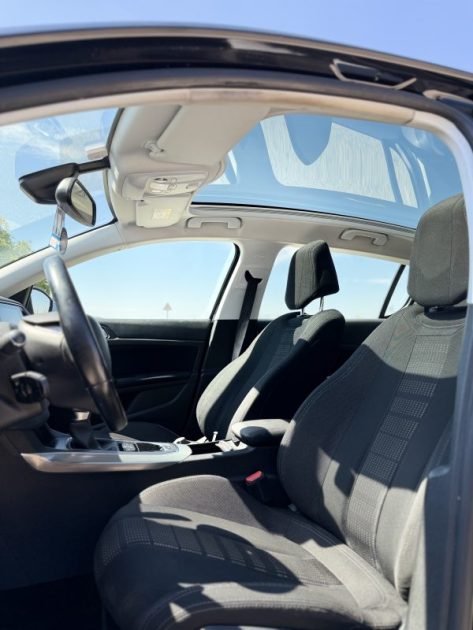 PEUGEOT 308 BOITE AUTO / CAMERA / TOIT PANO ✅