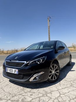 PEUGEOT 308 BOITE AUTO / CAMERA / TOIT PANO ✅