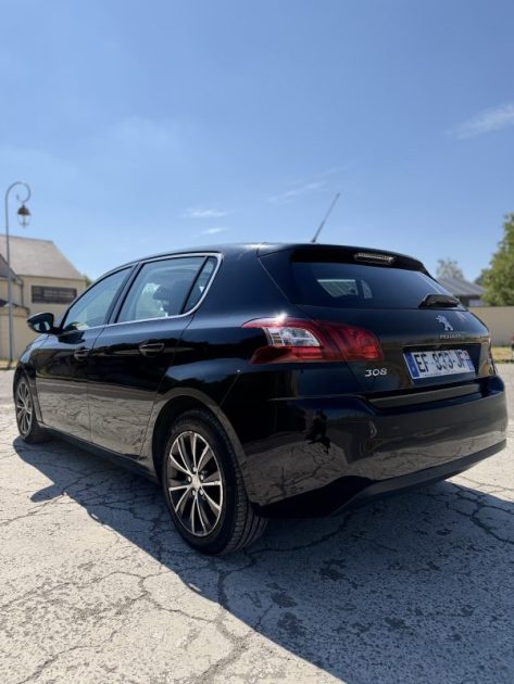 PEUGEOT 308 BOITE AUTO / CAMERA / TOIT PANO ✅