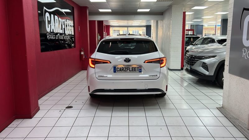 TOYOTA COROLLA TOURING SPORTS HYBRIDE 1.8 DYNAMIC BUSINESS 122cv/1 ERE MAIN/TVA RECUPERABLE
