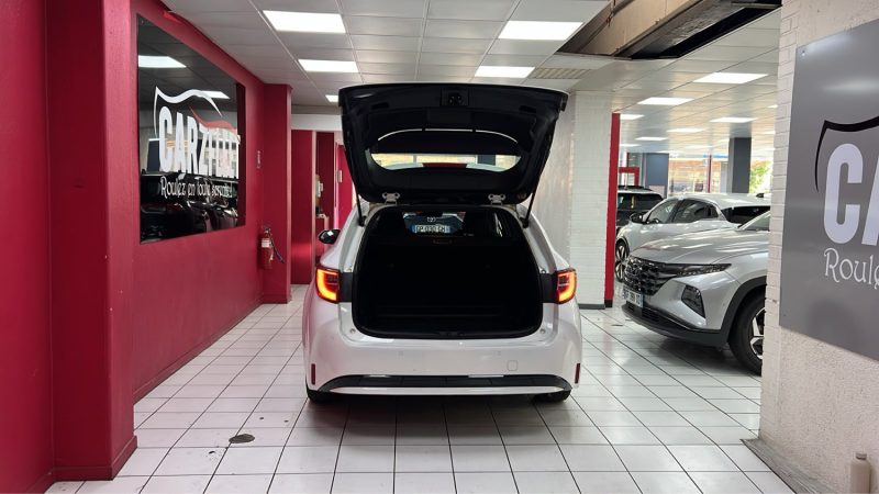 TOYOTA COROLLA TOURING SPORTS HYBRIDE 1.8 DYNAMIC BUSINESS 122cv/1 ERE MAIN/TVA RECUPERABLE