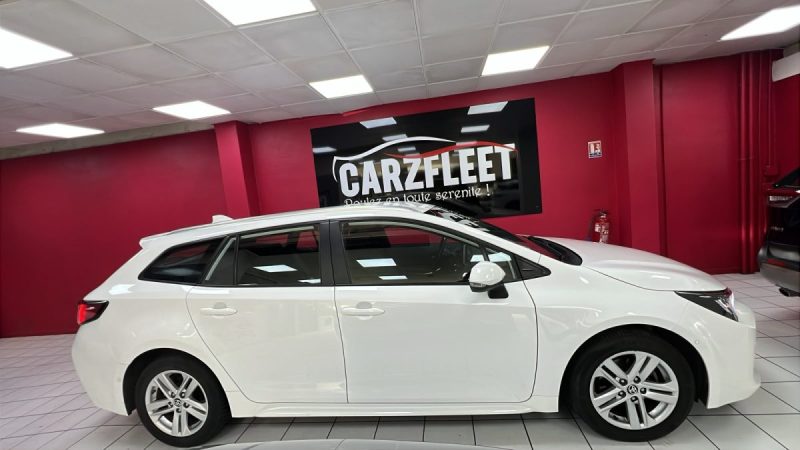TOYOTA COROLLA TOURING SPORTS HYBRIDE 1.8 DYNAMIC BUSINESS 122cv/1 ERE MAIN/TVA RECUPERABLE