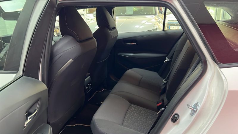 TOYOTA COROLLA TOURING SPORTS HYBRIDE 1.8 DYNAMIC BUSINESS 122cv/1 ERE MAIN/TVA RECUPERABLE