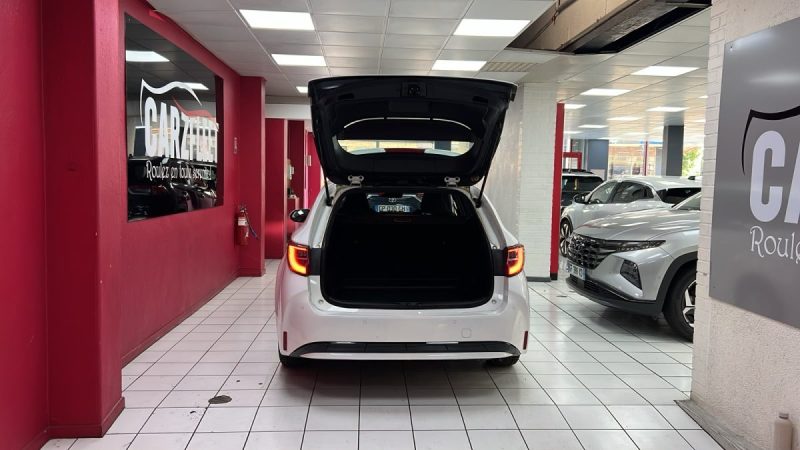 TOYOTA COROLLA TOURING SPORTS HYBRIDE 1.8 DYNAMIC BUSINESS 122cv/1 ERE MAIN/TVA RECUPERABLE