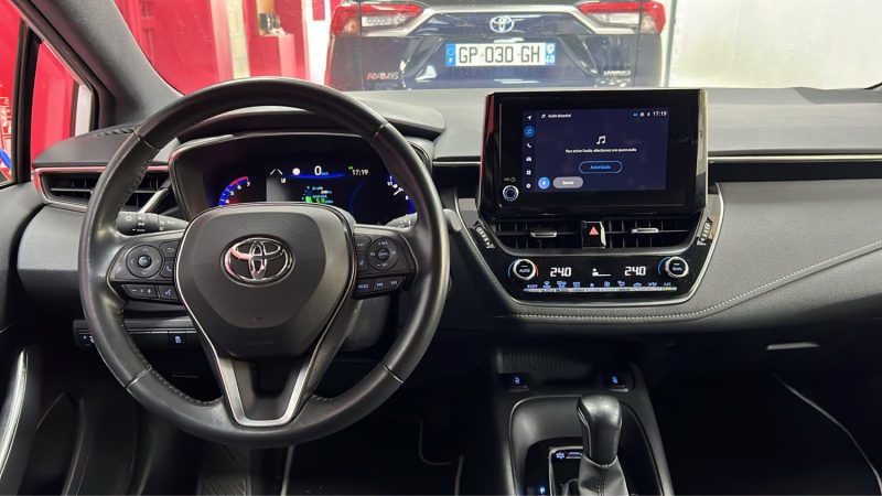 TOYOTA COROLLA TOURING SPORTS HYBRIDE 1.8 DYNAMIC BUSINESS 122cv/1 ERE MAIN/TVA RECUPERABLE