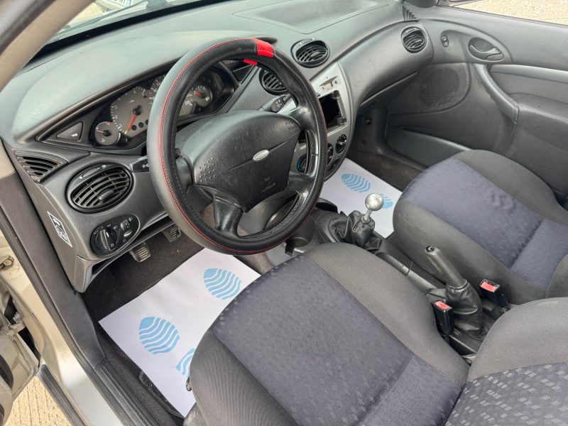 FORD FOCUS I 1.6 ESSENCE 100 Cv CONFORT