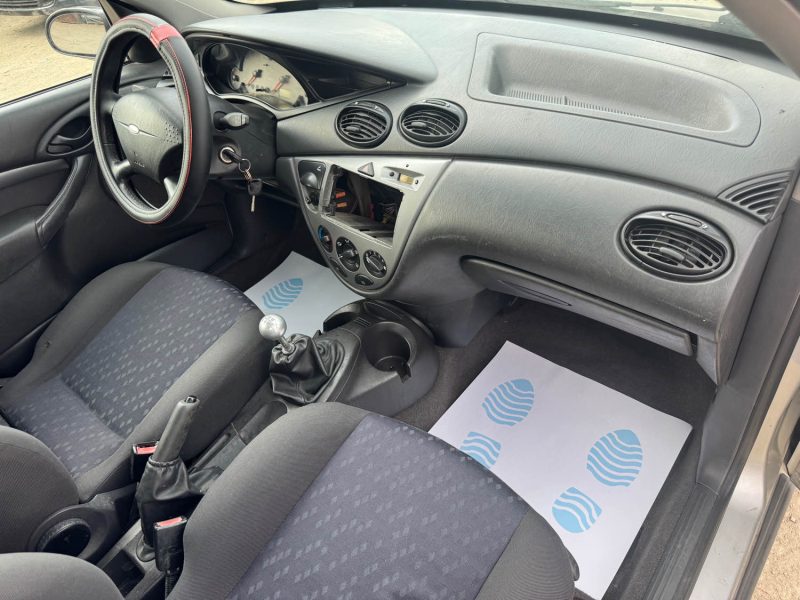 FORD FOCUS I 1.6 ESSENCE 100 Cv CONFORT