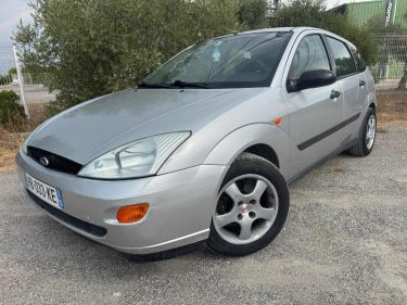 FORD FOCUS I 1.6 ESSENCE 100 Cv CONFORT