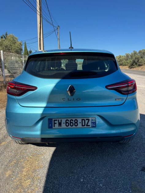 RENAULT CLIO V 1.6 E-TECH 140 Cv BOITE AUTO ESSENCE / HYBRIDE ZEN