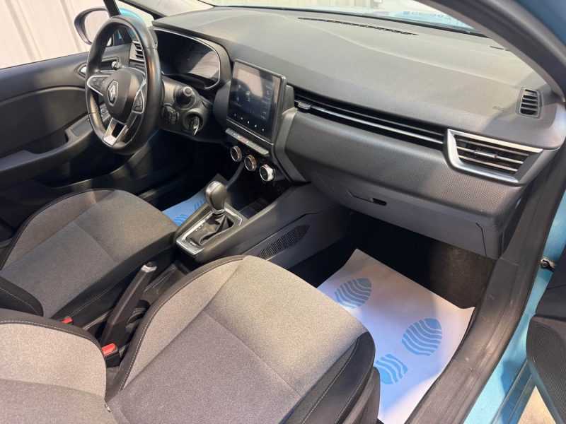 RENAULT CLIO V 1.6 E-TECH 140 Cv BOITE AUTO ESSENCE / HYBRIDE ZEN