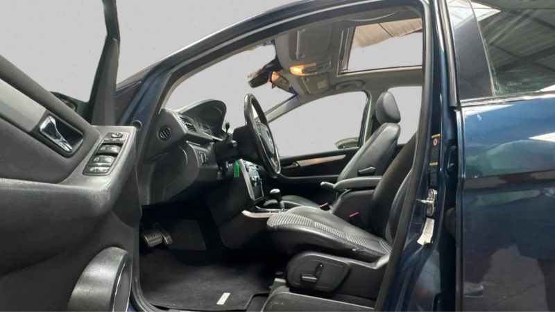 MERCEDES CLASSE B 200 TURBO PACK SPORT AUTOTRONIC FAIBLE KM TOIT OUVRANT 