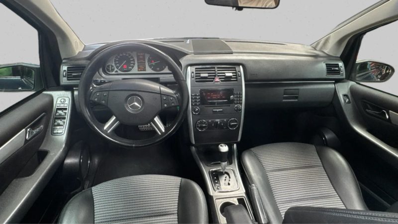 MERCEDES CLASSE B 200 TURBO PACK SPORT AUTOTRONIC FAIBLE KM TOIT OUVRANT 