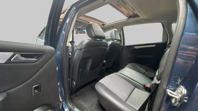 MERCEDES CLASSE B 200 TURBO PACK SPORT AUTOTRONIC FAIBLE KM TOIT OUVRANT 