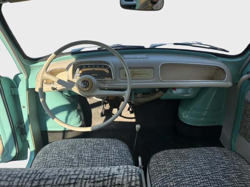 RENAULT  DAUPHINE 1959