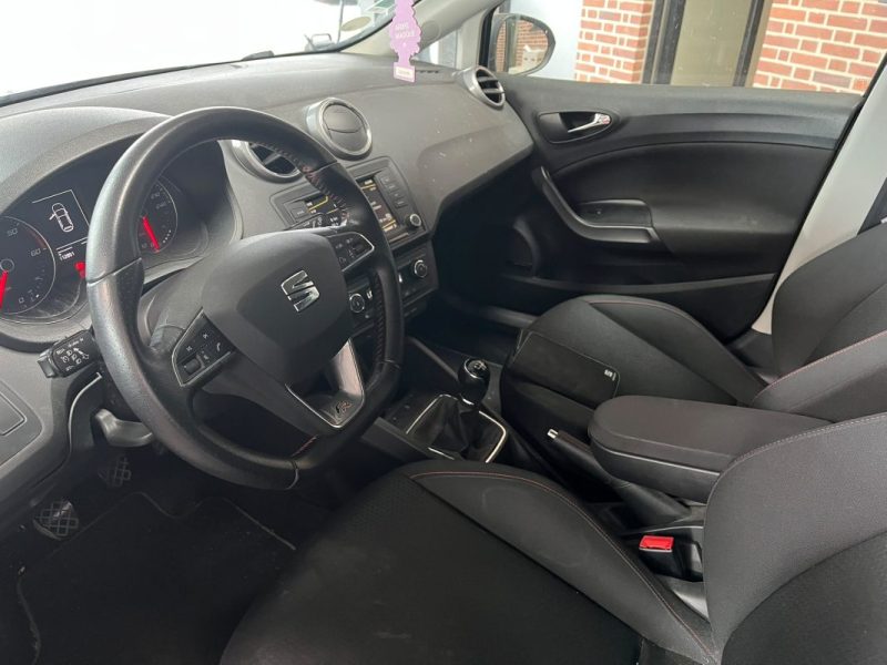 🚗 SEAT IBIZA IV 1.4 TDI 105ch ⚙️ FR 📡 Radars de recul 📱 Bluetooth ❄️ Climatisation
