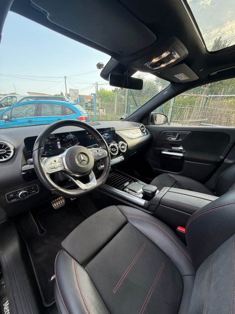 MERCEDES GLA 200 AMG LINE DCT 