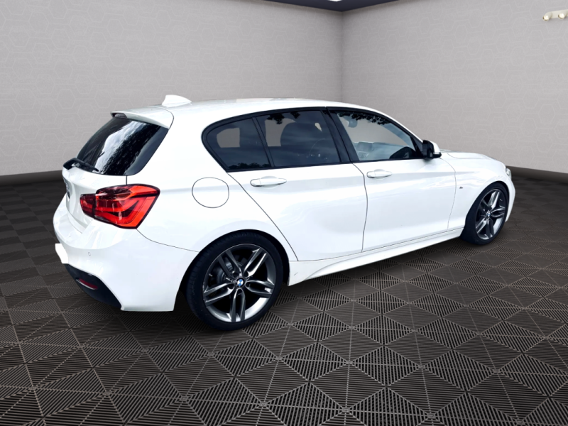 BMW 116i F20 110ch LCI Pack M sport Cuir complet Feux LED