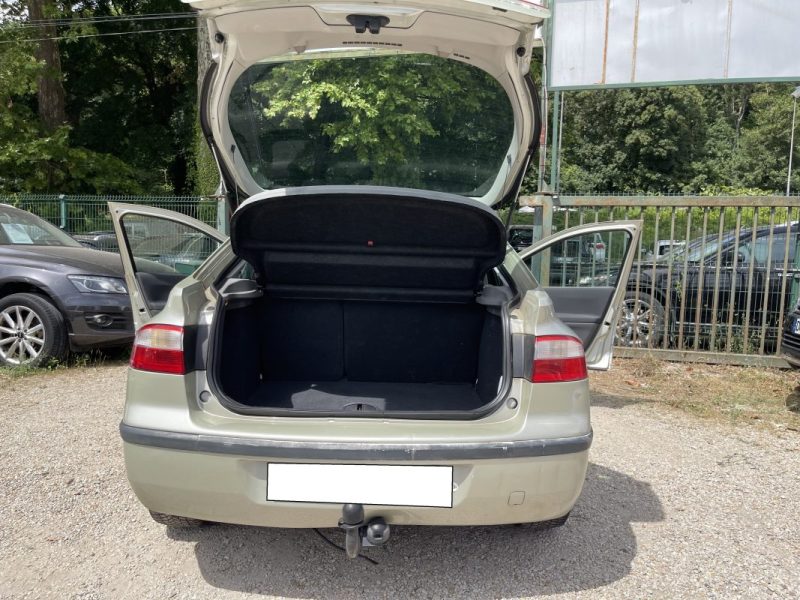 RENAULT LAGUNA EXPRESSION 1.9DCI 120 2005