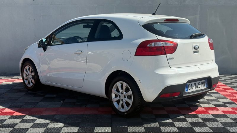 KIA RIO 1.2 85 MOTION 2013