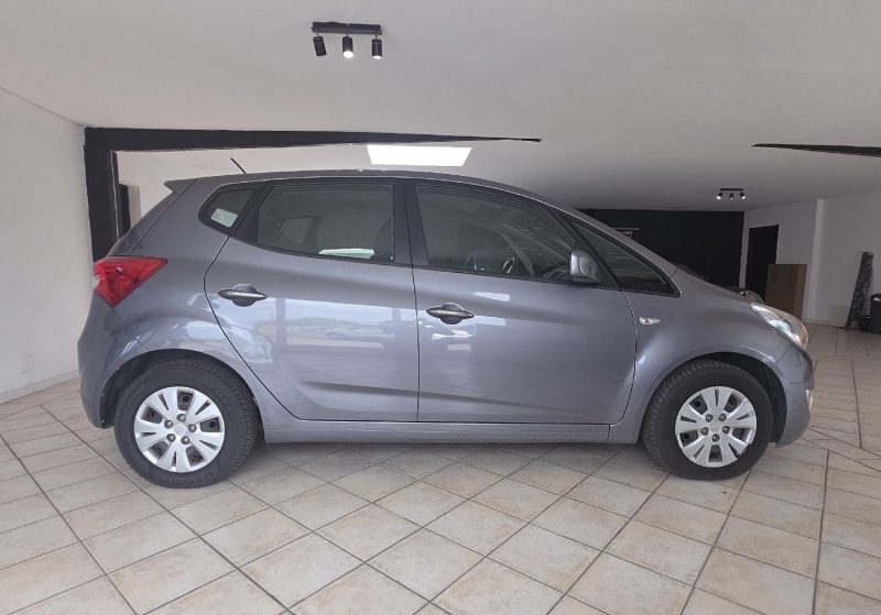 HYUNDAI  IX20 1.4 CRDI 77ch Diesel 2013 - CT OK - Garantie 12 mois ou 15000 km