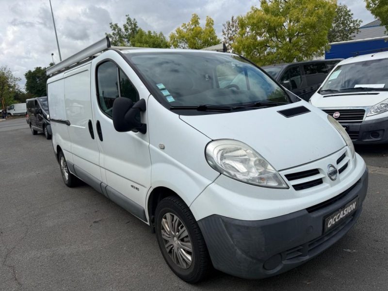 NISSAN  PRIMASTAR L2H1 2012 158160 kms Gallerie Attelage Double porte latérales