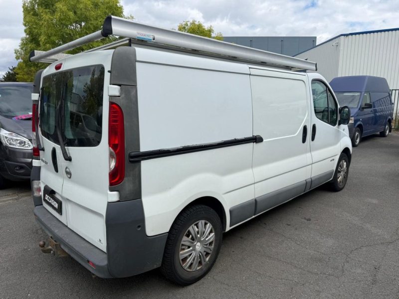 NISSAN  PRIMASTAR L2H1 2012 158160 kms Gallerie Attelage Double porte latérales