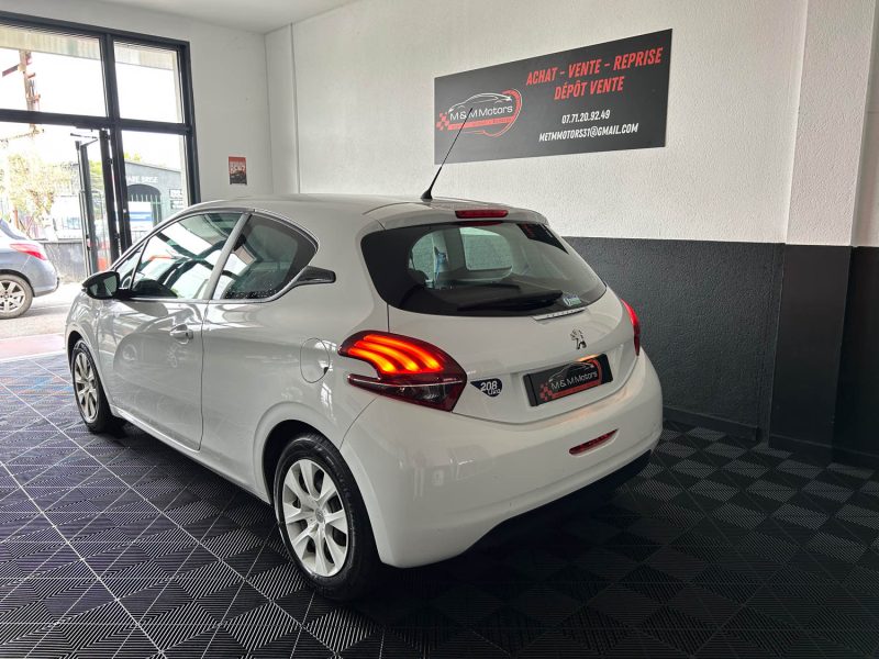 PEUGEOT 208 1.2 68 LIKE