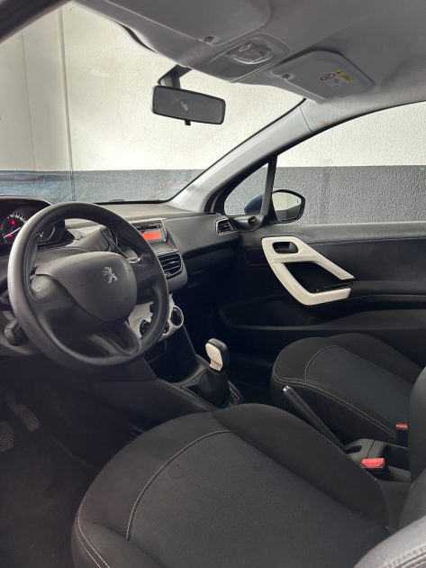 PEUGEOT 208 1.2 68 LIKE