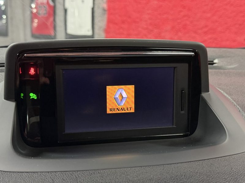 🟢 Renault Megane GT Line 1.2 115 cv Garantie Gps Bluetooth Régulateur Cuir 