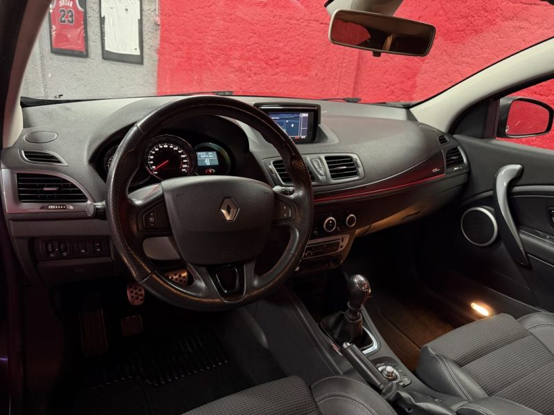 🟢 Renault Megane GT Line 1.2 115 cv Garantie Gps Bluetooth Régulateur Cuir 
