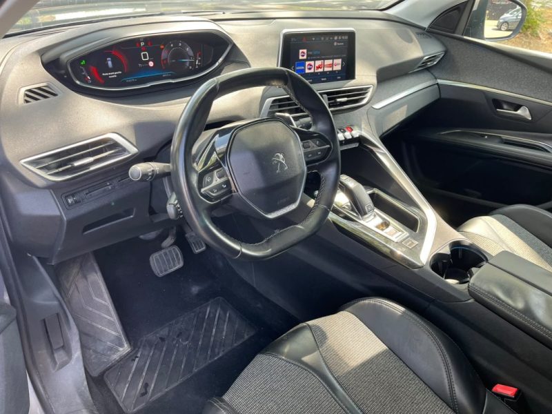 PEUGEOT 3008 Allure 120 ch 1.6 BlueHDi EAT6 Caméra de recul + Vision 360° / i-Cockpit