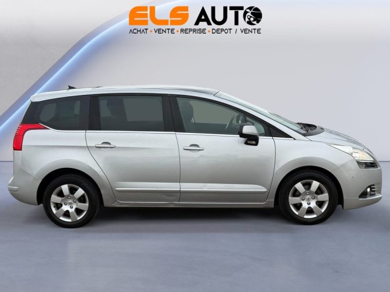 PEUGEOT 5008 1.6 HDI 112ch 7Places 2.Main 