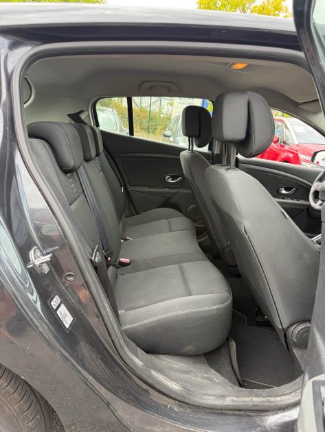 RENAULT MEGANE 1.5 DCI  110CV 2010 142870 kms CLIM REGULATEUR