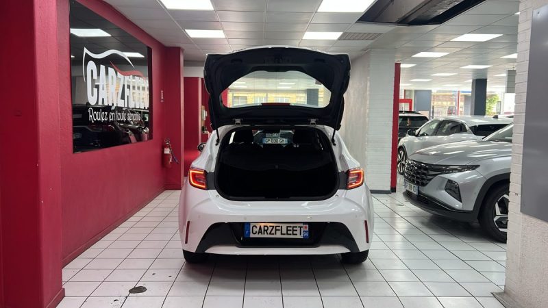 TOYOTA COROLLA BERLINE HYBRIDE 1.8 DYNAMIC BUSINESS 122cv/1 ERE MAIN/TVA RECUPERABLE