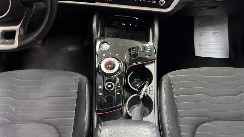 KIA SPORTAGE 1.6 HYBRIDE ESSENCE HEV 230cv DESIGN + TOIT PANORAMIQUE/1 ERE MAIN/TVA RECUPERABLE