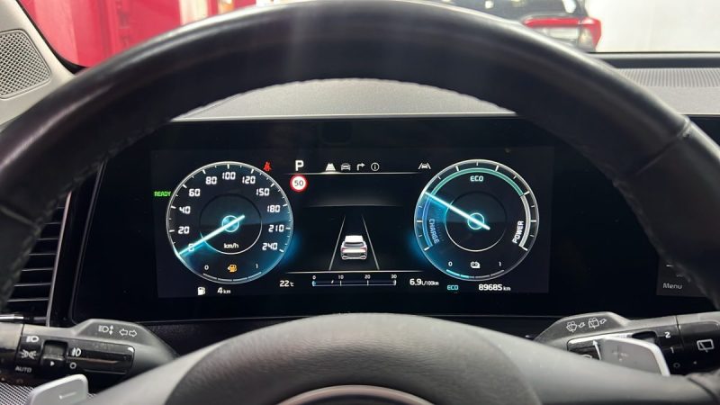 KIA SPORTAGE 1.6 HYBRIDE ESSENCE HEV 230cv DESIGN + TOIT PANORAMIQUE/1 ERE MAIN/TVA RECUPERABLE