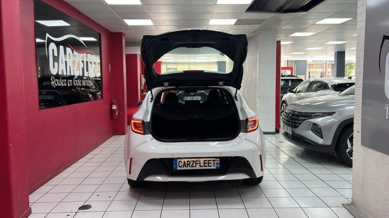 TOYOTA COROLLA BERLINE HYBRIDE 1.8 DYNAMIC BUSINESS 122cv/1 ERE MAIN/TVA RECUPERABLE