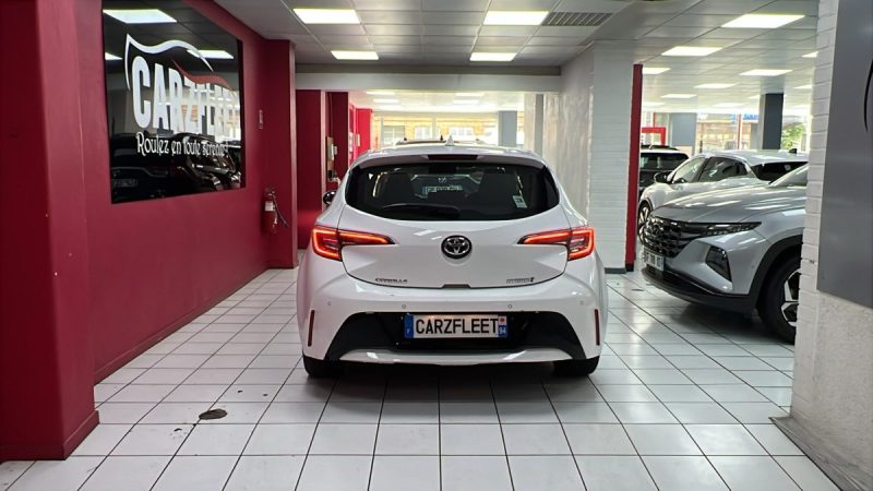 TOYOTA COROLLA BERLINE HYBRIDE 1.8 DYNAMIC BUSINESS 122cv/1 ERE MAIN/TVA RECUPERABLE