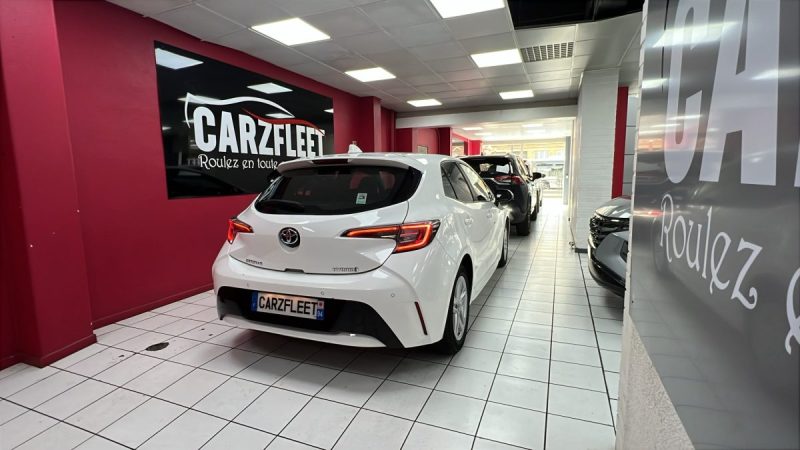 TOYOTA COROLLA BERLINE HYBRIDE 1.8 DYNAMIC BUSINESS 122cv/1 ERE MAIN/TVA RECUPERABLE