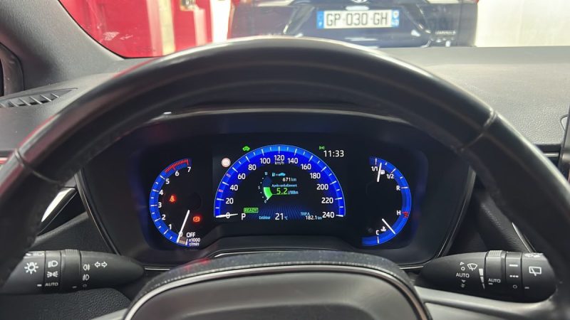 TOYOTA COROLLA BERLINE HYBRIDE 1.8 DYNAMIC BUSINESS 122cv/1 ERE MAIN/TVA RECUPERABLE