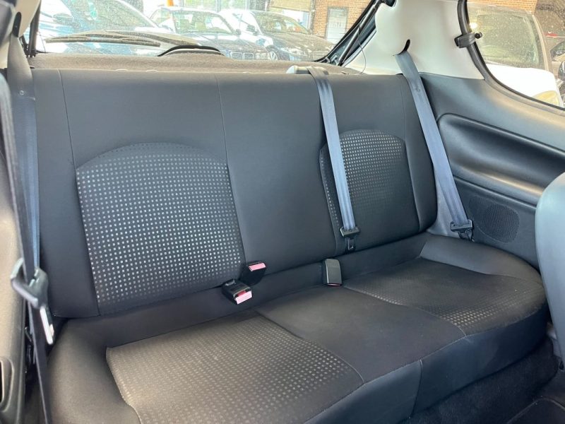 🚗 PEUGEOT 206+ ⚙️ 🔲 Vitres avant électriques