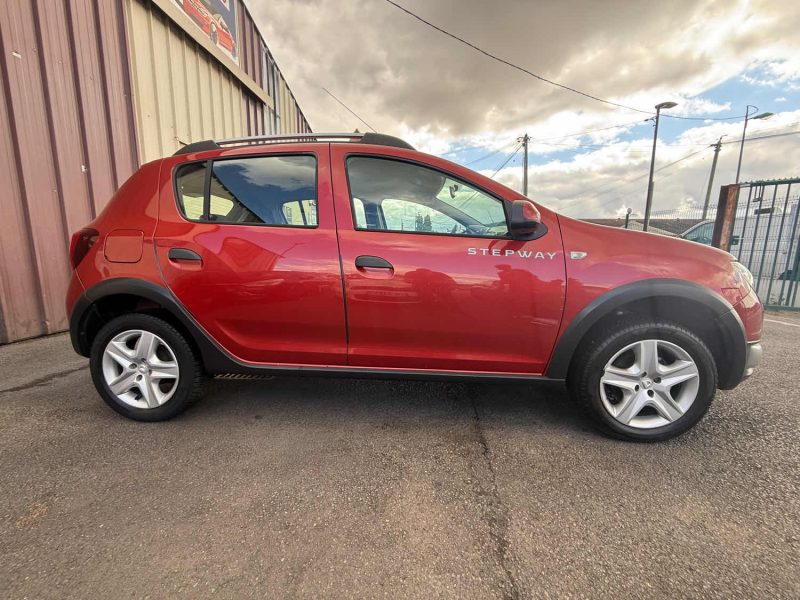 DACIA SANDERO 2 0.9I TCE - 12V TURBO 90CV STEPWAY AMBIANCE 2016 ESSENCE ETHANOL