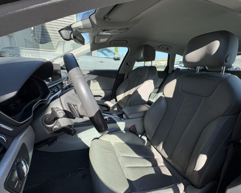 Audi A4 Avant 2.0 TFSI 252 ch S Line Quattro S Tronic 2017 — Entretien AUDI - GARANTIE 6 MOIS