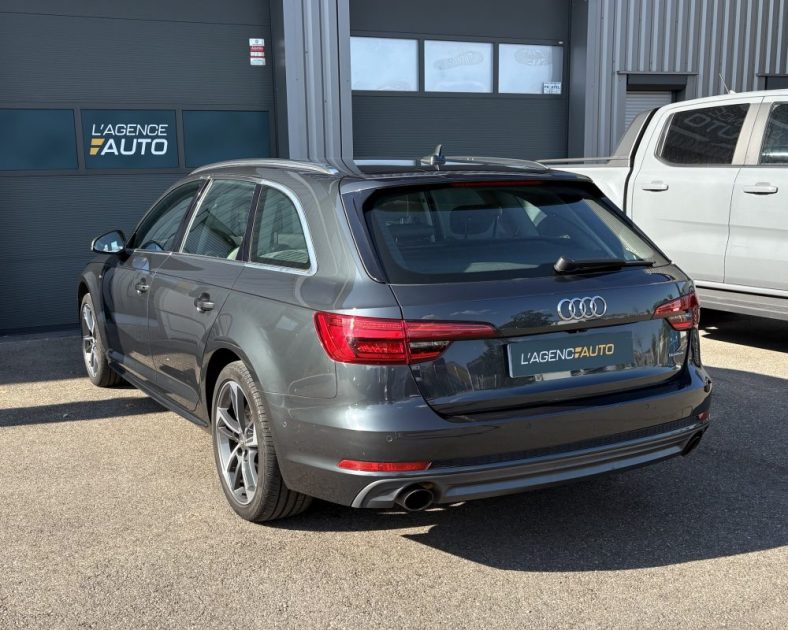Audi A4 Avant 2.0 TFSI 252 ch S Line Quattro S Tronic 2017 — Entretien AUDI - GARANTIE 6 MOIS