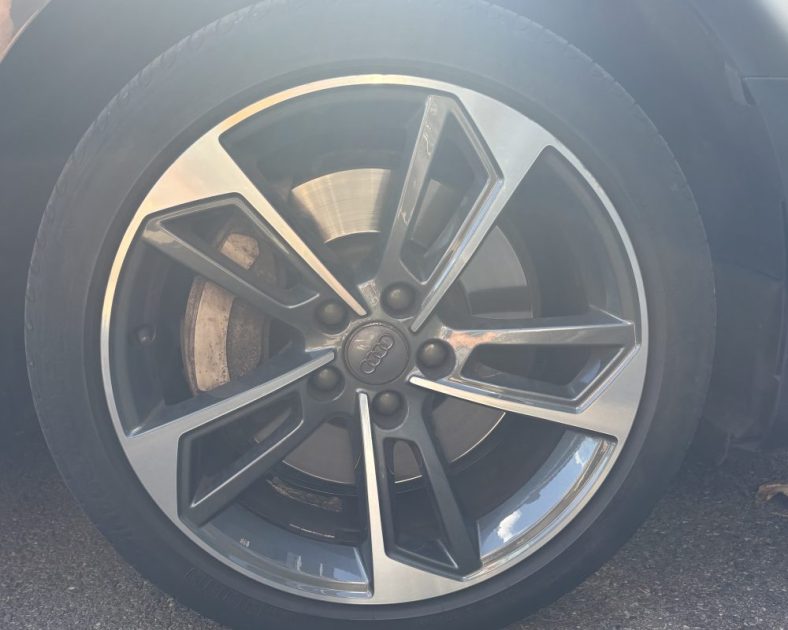 Audi A4 Avant 2.0 TFSI 252 ch S Line Quattro S Tronic 2017 — Entretien AUDI - GARANTIE 6 MOIS