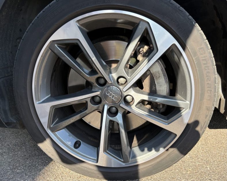 Audi A4 Avant 2.0 TFSI 252 ch S Line Quattro S Tronic 2017 — Entretien AUDI - GARANTIE 6 MOIS