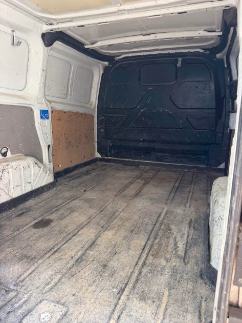 Ford Transit Custom 2.2 TDCi 125 – Utilitaire – Vendu dans l’état – Échange reprise possible