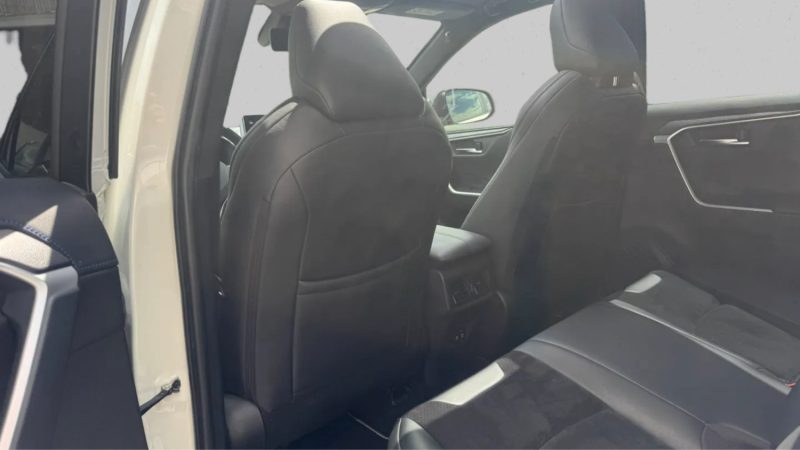 TOYOTA RAV4 HYBRIDE 218CV 2WD COLLECTION CUIR TOIT OUVRANT CAMÉRA 360