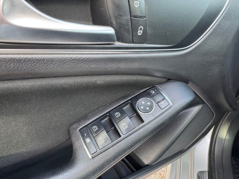 MERCEDES CLASSE A180 CDI INTUITION FAIBLE KM ÉTAT IMPECCABLE 